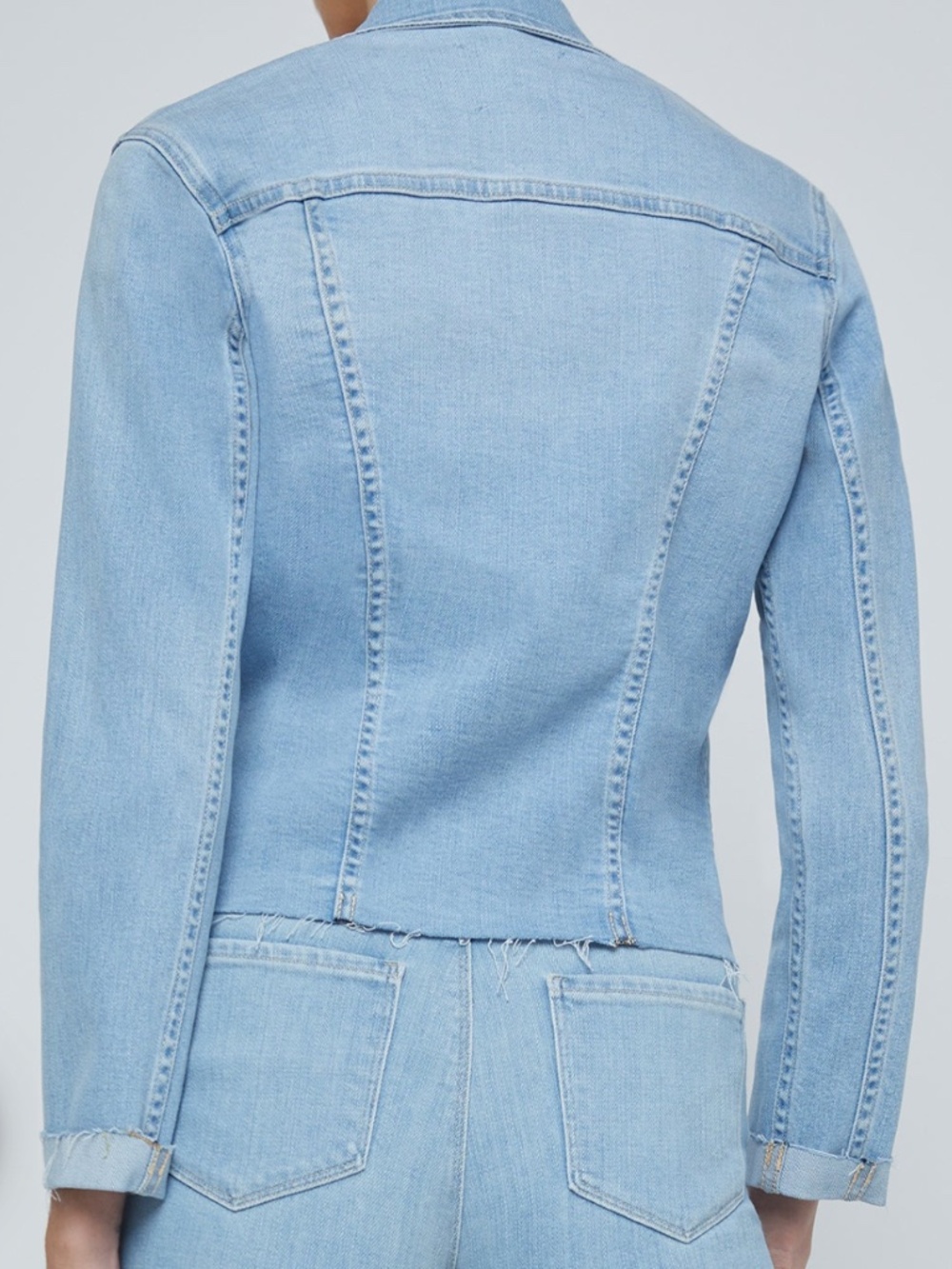 L'AGENCE XS Janelle Denim Jacket Cruz Light Wash Raw Hem Stretch NEW w/TAGS - Picture 3 of 6